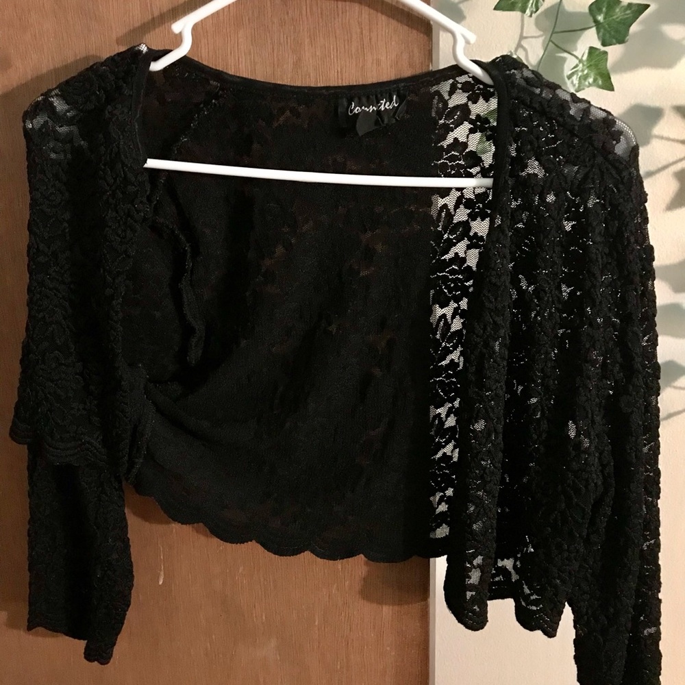 Black lace shoulder wrap - Picture 2 of 4